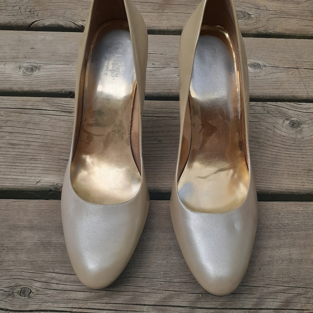 Guess heels size 9 US